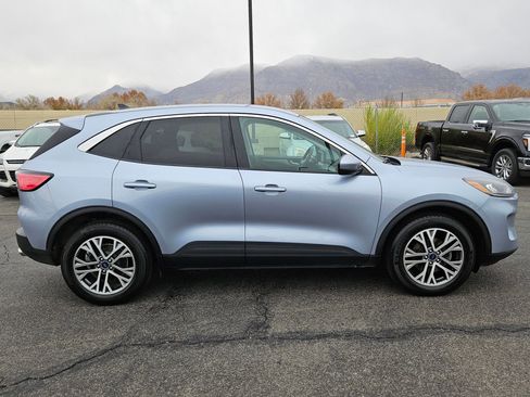 Used 2022 Ford Escape SEL image 2