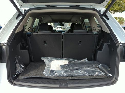 New 2026 Volkswagen Atlas SEL image 15