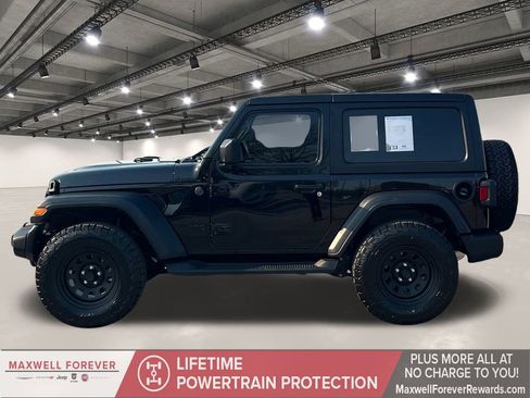 Used 2025 Jeep Wrangler Sport image 13