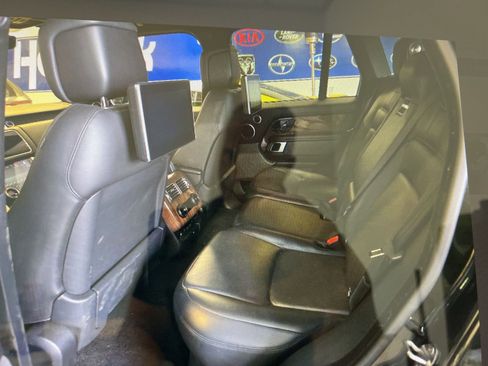 Used 2018 Land Rover Range Rover Supercharged AWD/4WD image 8