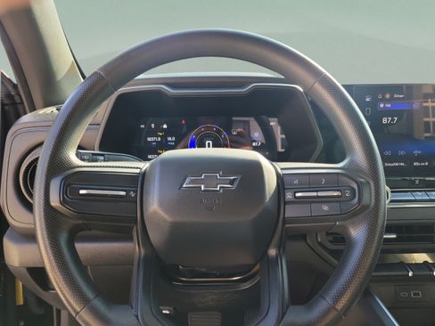 Used 2024 Chevrolet Colorado Trail Boss w/ Advanced Trailering Package AWD/4WD image 13