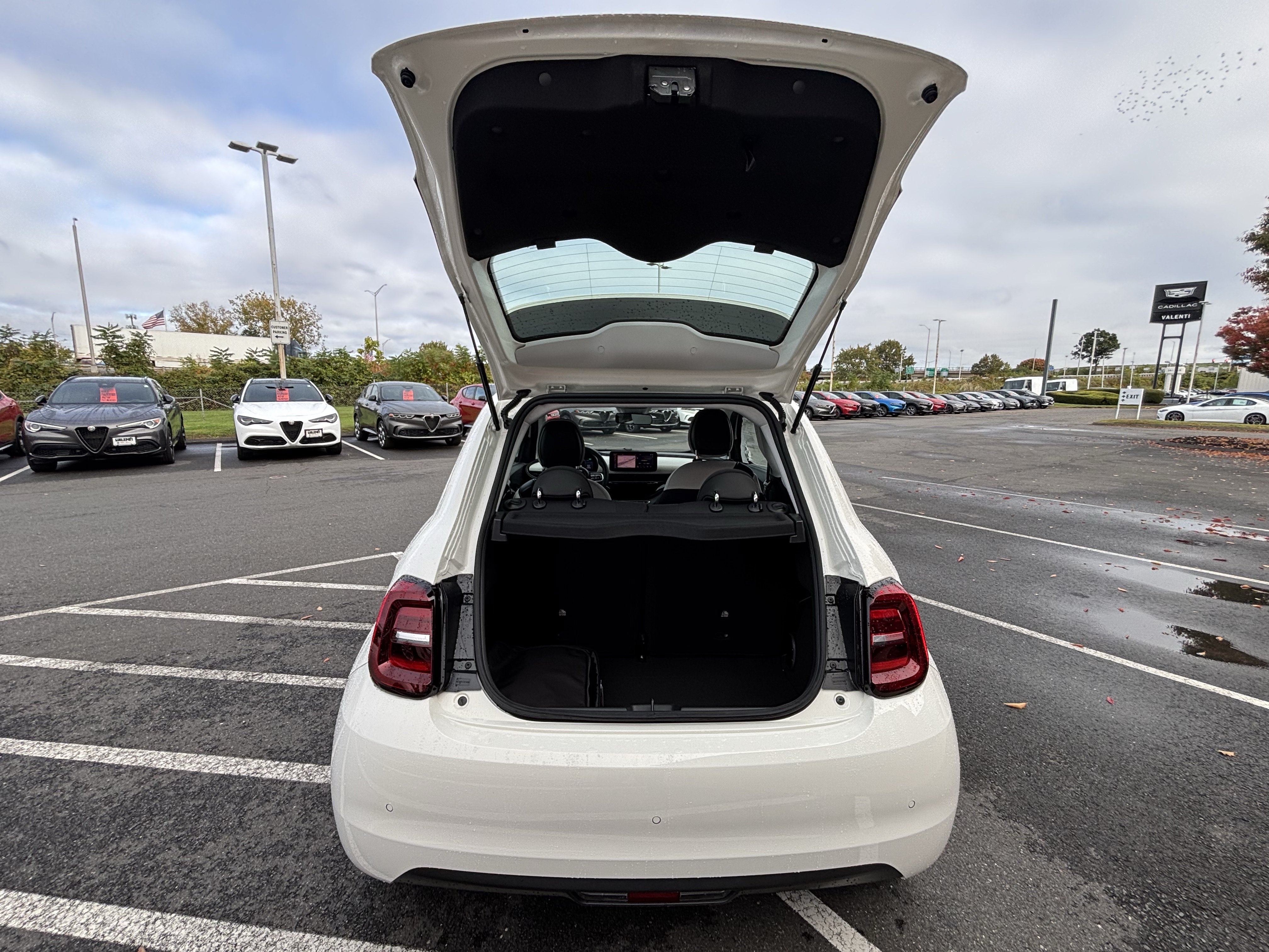 New 2026 FIAT 500 e w/ Comfort Group FWD image 37