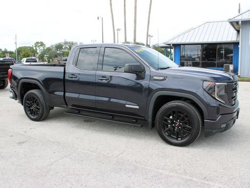 Used 2022 GMC Sierra 1500 Elevation RWD image 14