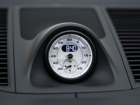 Used 2025 Porsche Macan Turbo image 21