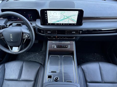 New 2025 Lincoln Aviator Reserve image 12