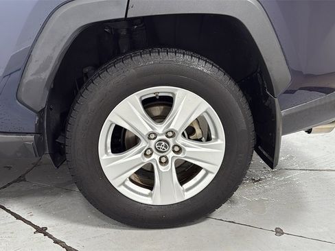 Used 2019 Toyota RAV4 XLE w/ Convenience Package image 23