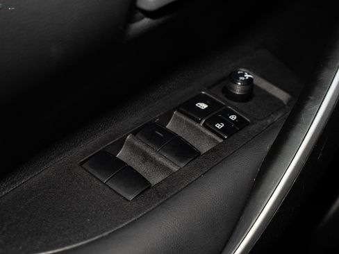 Used 2022 Toyota Corolla SE image 33
