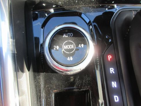 New 2026 GMC Canyon Denali image 19