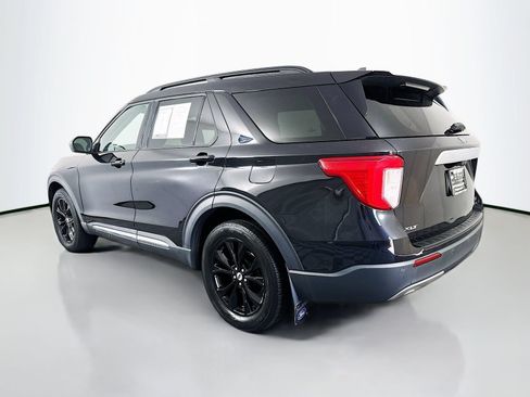 Used 2021 Ford Explorer XLT w/ Equipment Group 202A AWD/4WD image 5