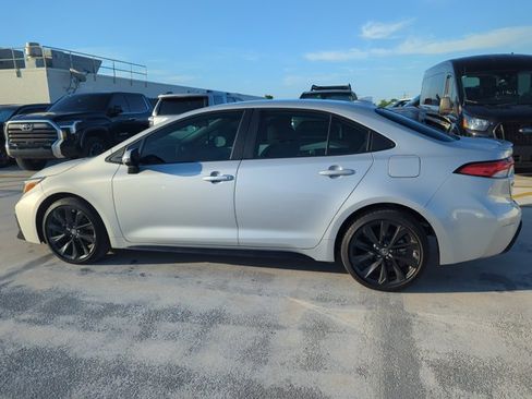 Used 2024 Toyota Corolla SE FWD image 5