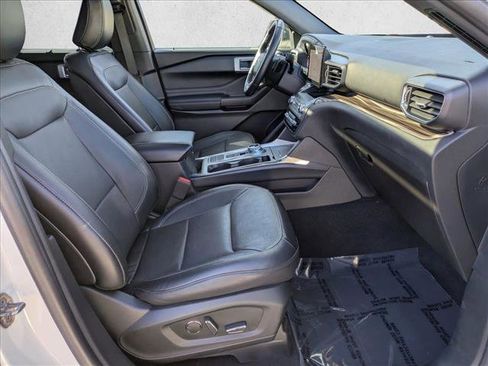 Used 2020 Ford Explorer Limited w/ Class III Trailer Tow Package image 23