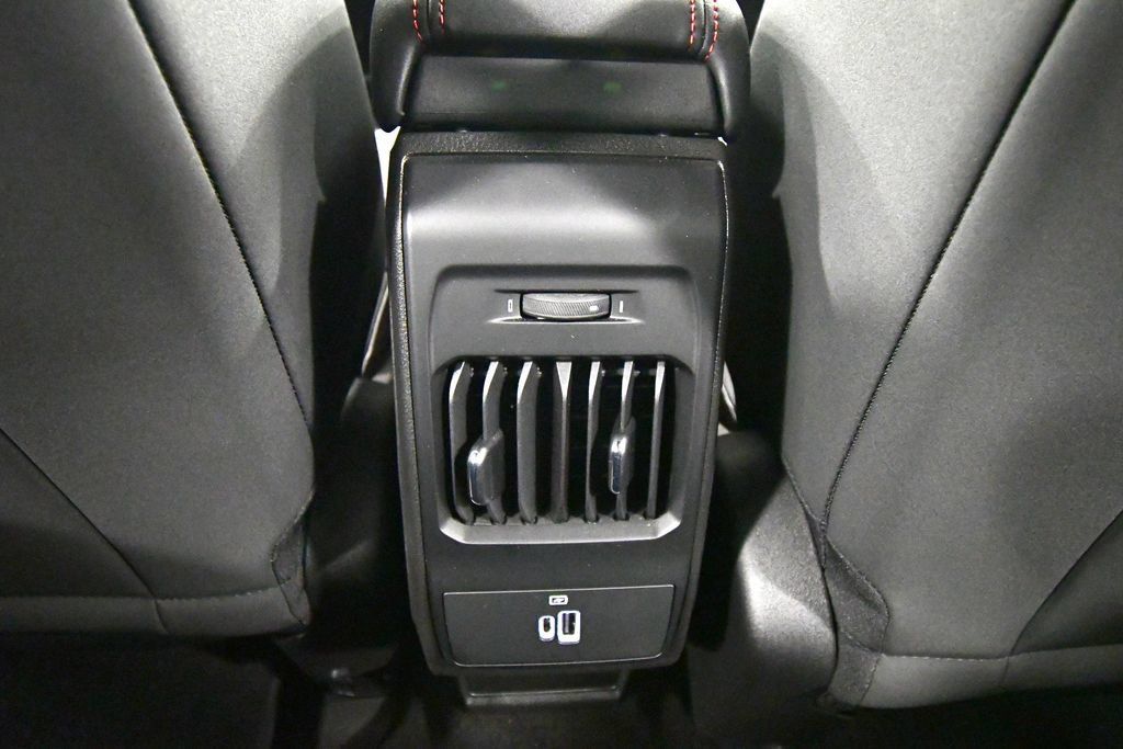 Used 2023 Dodge Hornet GT w/ Cold Weather Group AWD/4WD image 16