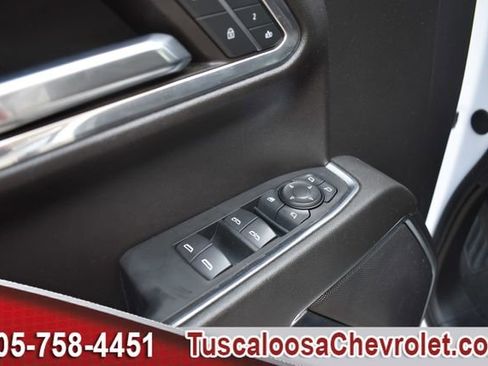 Used 2024 GMC Sierra 1500 SLT AWD/4WD image 17