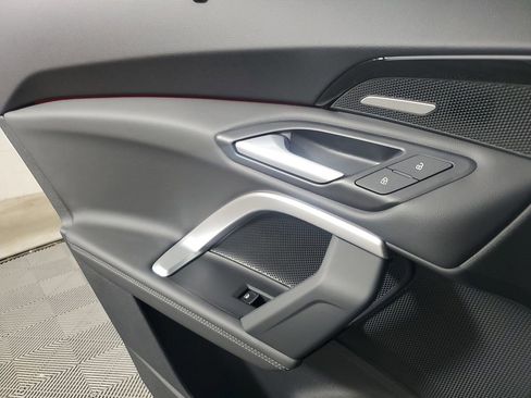 New 2025 Audi Q5 Premium Plus image 18