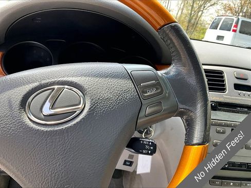 Used 2005 Lexus ES 330 FWD image 14