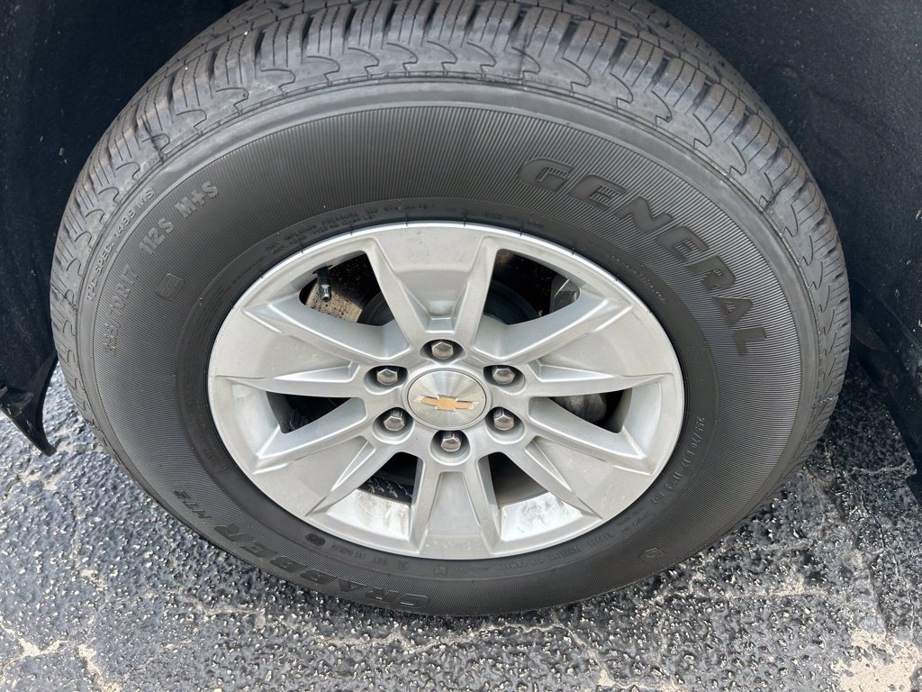 Used 2025 Chevrolet Silverado 1500 LT RWD image 46