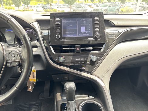 Used 2023 Toyota Camry SE FWD image 23