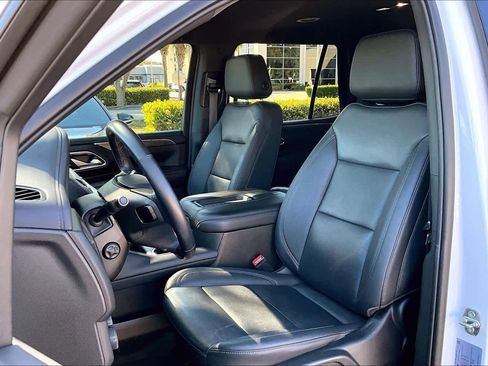 Used 2022 Chevrolet Tahoe LT w/ Luxury Package image 7