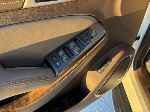 Used 2016 GMC Yukon Denali w/ Open Road Package image 10