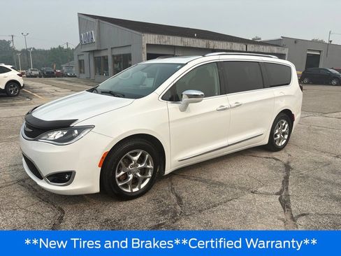 Used 2019 Chrysler Pacifica Limited FWD image 31