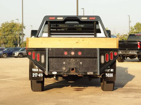 Used 2024 Chevrolet Silverado 2500 Custom AWD/4WD image 6