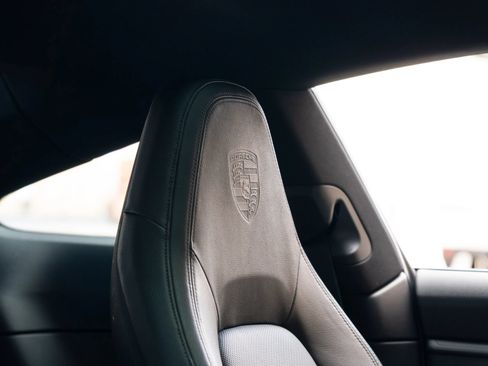Used 2020 Porsche 911 Carrera RWD image 35