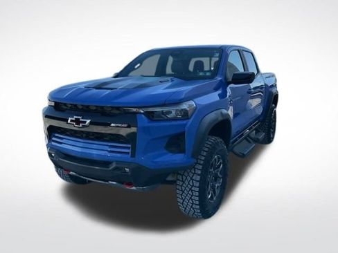 Certified 2025 Chevrolet Colorado ZR2 w/ Technology Package image 3