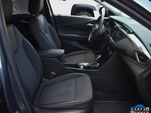 Used 2022 Buick Encore GX Preferred w/ Cold Weather Comfort Package image 17