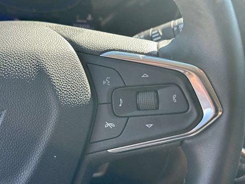 Used 2024 Chevrolet Trax LT w/ Driver Confidence Package FWD image 41