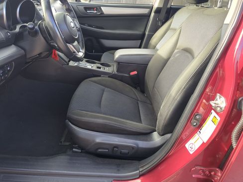 Used 2019 Subaru Outback 2.5i Premium image 25