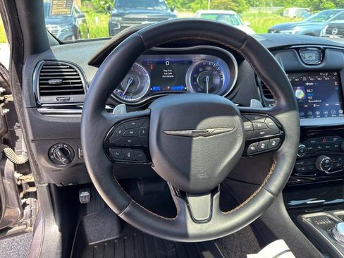 Used 2018 Chrysler 300 S w/ 300S Premium Group AWD/4WD image 17
