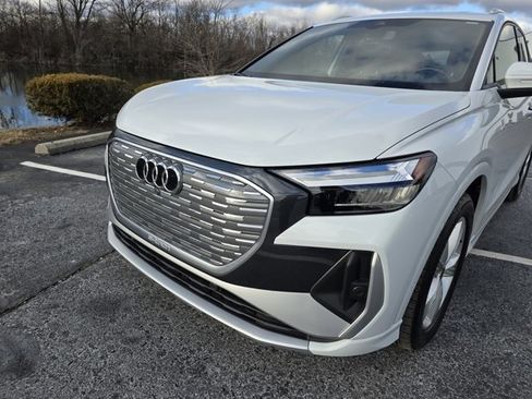 Used 2024 Audi Q4 e-tron Premium Plus w/ Premium Plus image 10