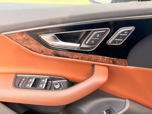 Used 2017 Audi Q7 3.0T Premium Plus image 19