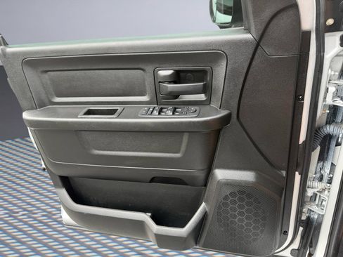 Used 2019 RAM 1500 Express AWD/4WD image 25