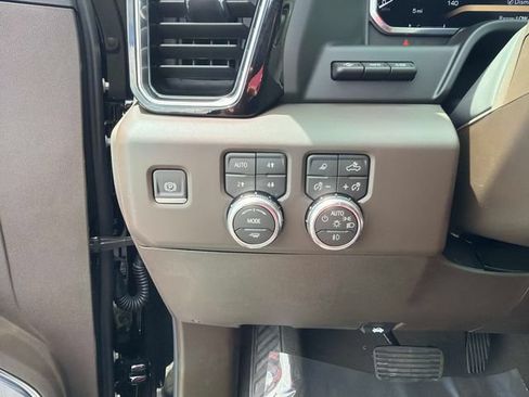New 2026 GMC Sierra 1500 Denali w/ Denali Reserve Package AWD/4WD image 30