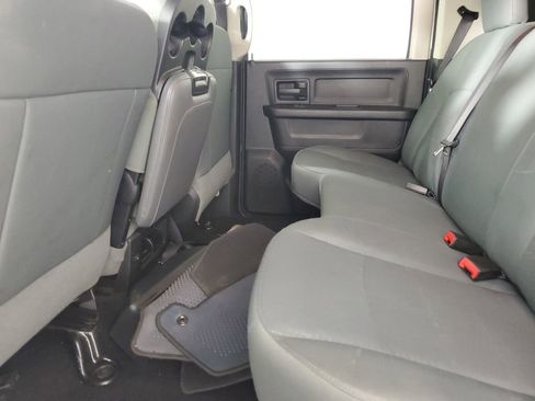 Used 2017 RAM 2500 Tradesman w/ Chrome Appearance Group image 13