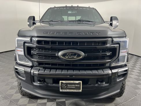Used 2022 Ford F250 Lariat w/ Black Appearance Package AWD/4WD image 5