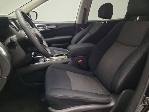 Used 2017 Nissan Pathfinder SV image 17