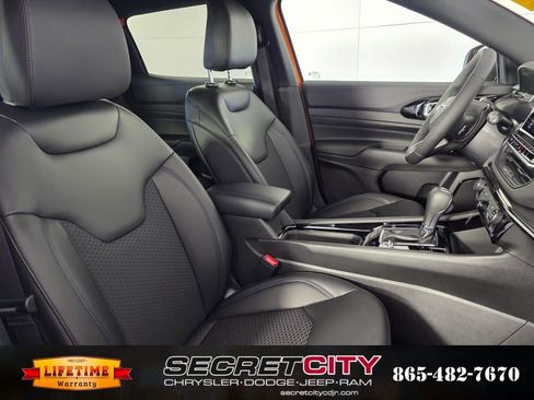 New 2026 Jeep Compass Latitude image 33