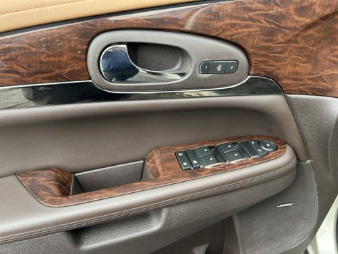 Used 2016 Buick Enclave Leather FWD image 23