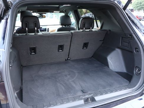 Used 2020 Chevrolet Equinox Premier FWD image 24