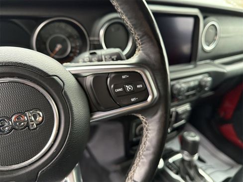 Used 2019 Jeep Wrangler Unlimited Sahara w/ Quick Order Package 24M Moab image 19