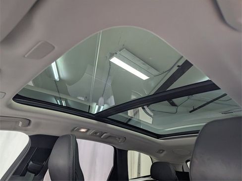 Used 2023 Volvo XC60 B5 Ultimate w/ Climate Package image 14
