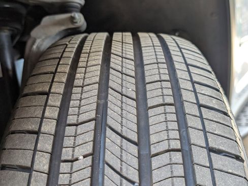 Used 2024 Jeep Grand Cherokee Limited w/ MOPAR Finishing Package image 35