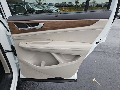 New 2026 Volkswagen Atlas SE image 28