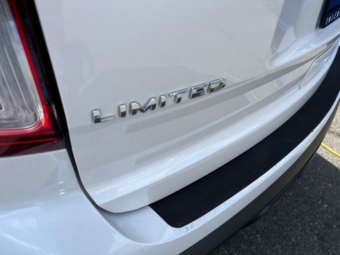 Used 2015 Ford Explorer Limited w/ Equipment Group 302A image 9