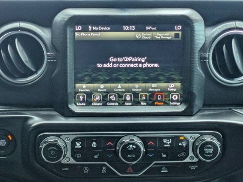 Used 2022 Jeep Gladiator Overland w/ Popular Equipment Package AWD/4WD image 17