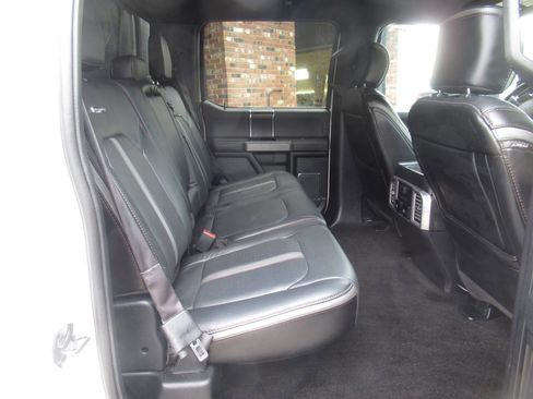 Used 2018 Ford F150 Platinum w/ Equipment Group 701A Luxury AWD/4WD image 7
