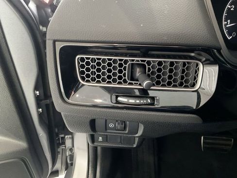 Used 2023 Honda Civic Sport image 7