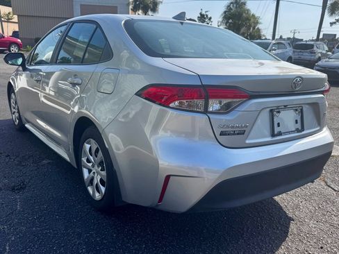 Used 2025 Toyota Corolla LE FWD image 6